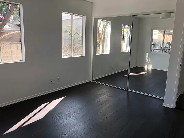 719 N Formosa Ave — Photo 18