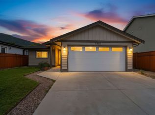 5480 Canoe Beach Dr NE, Salmon Arm, BC V0E1K0