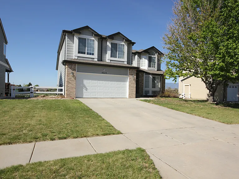 4224 Aryshire Ln — Photo 2