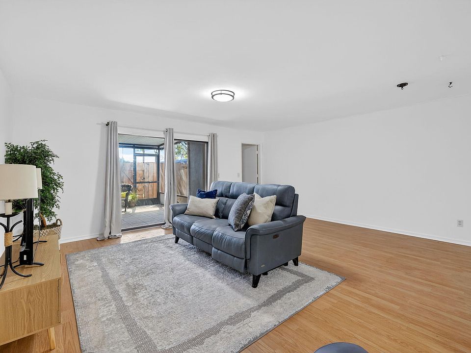 1st image of 2090 Colonial Road #5