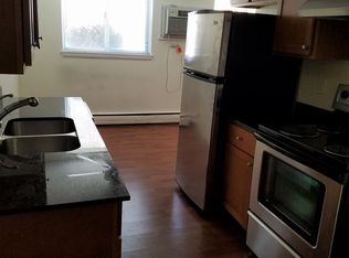 2030 County Road E W APT 203, New Brighton, MN 55112