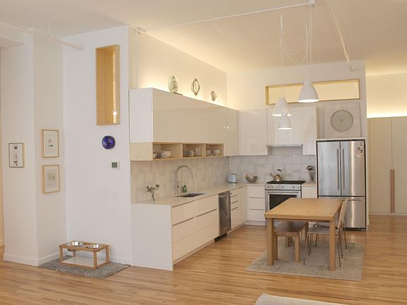 3rd image of 1020 S Wabash Ave #2