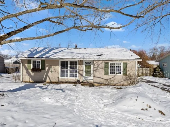 456 Larchwood Dr, Berea, OH 44017