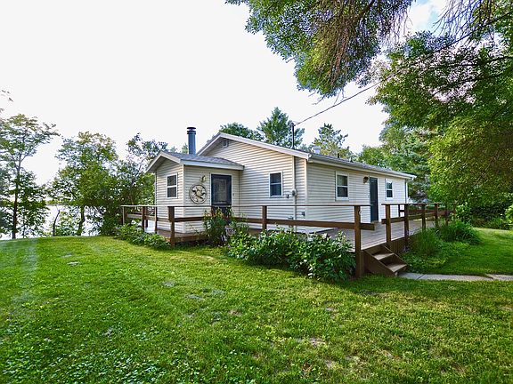 2nd image of 268 Shorewood Dr