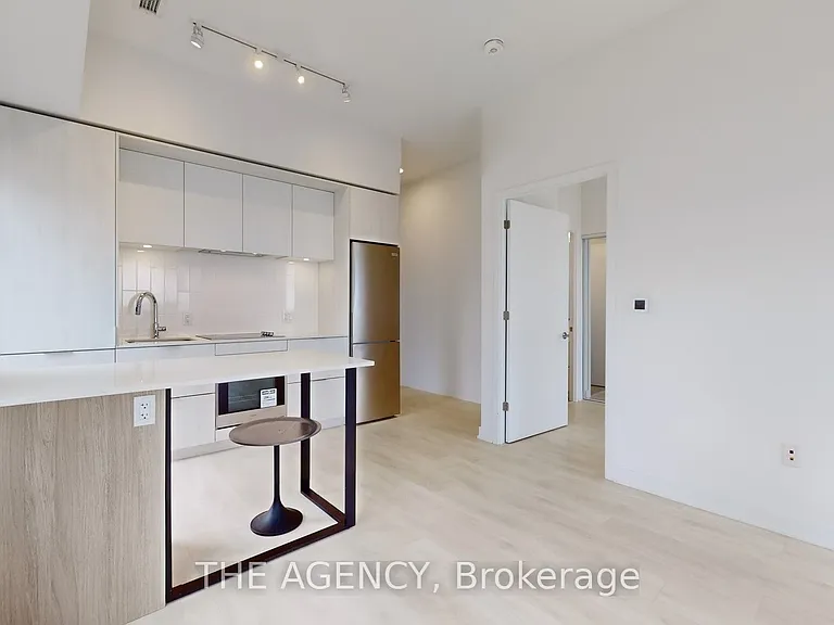 35 Tubman Ave #Penthouse 1115 — Photo 8
