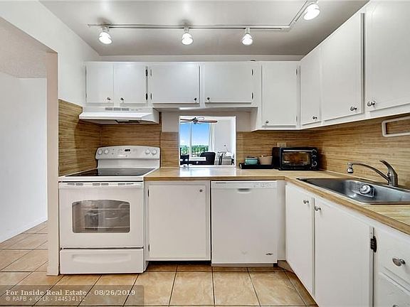 5th image of 1800 N Andrews Ave APT 7I