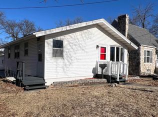 332 26th St SW, Mason City, IA 50401