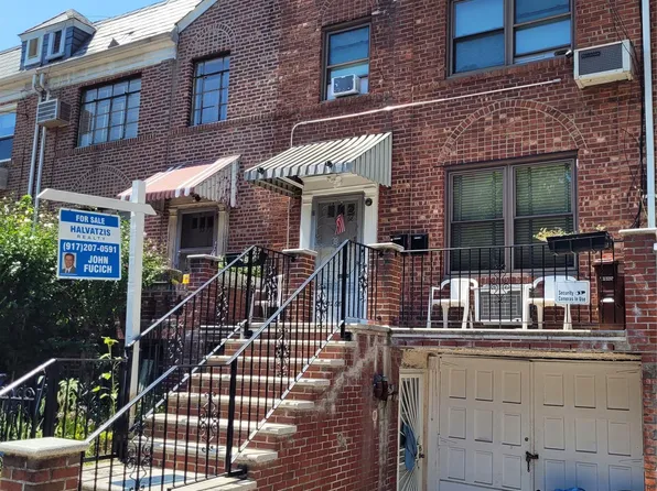3268 42nd Street, Astoria, NY 11103