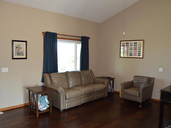 4th image of 10239 280th St