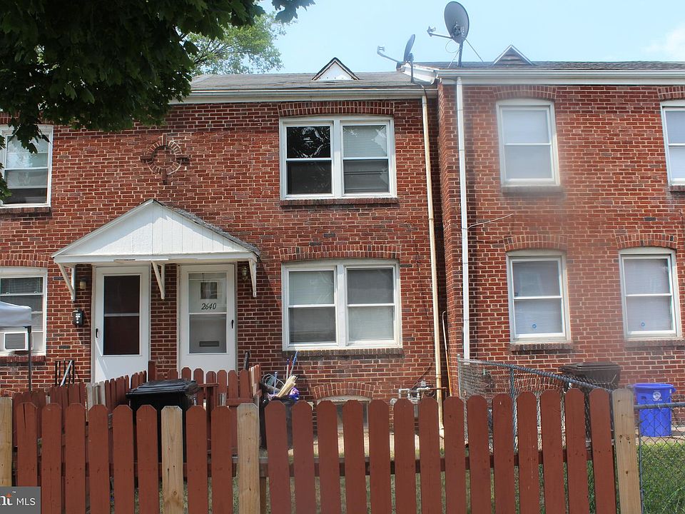 2nd image of 2640 Waldo St