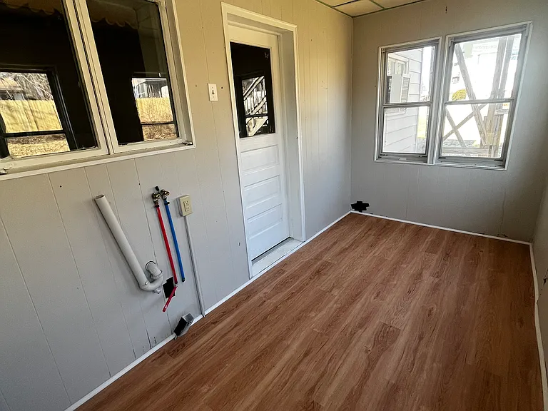417 Smith St #2 — Photo 8