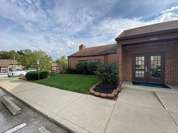 4th image of 1000 S Basswood Cir #1247