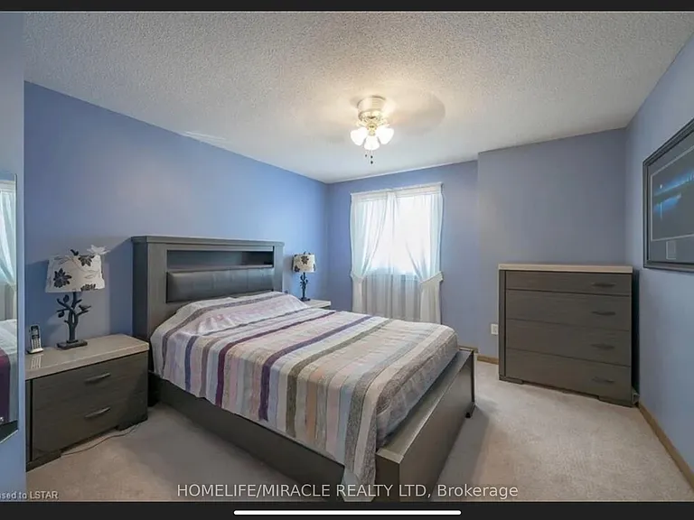 195 Barker St #7 — Photo 8