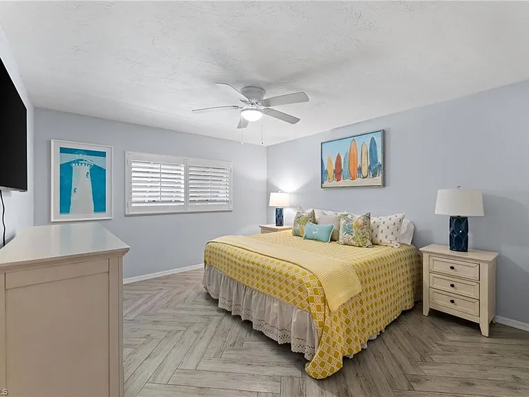 2467 Pine Woods Cir #3 — Photo 30