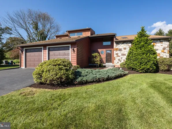 8 Fox Ridge Rd, Glenmoore, PA 19343