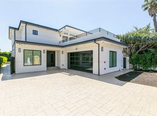 6426 Varna Ave, Van Nuys, CA 91401