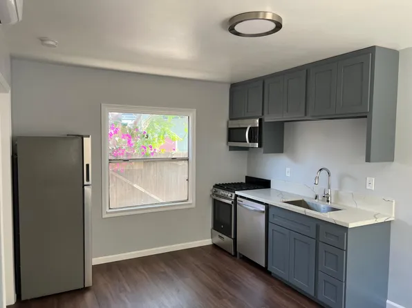 733 Daisy Ave APT 4, Long Beach, CA 90813