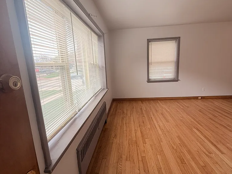 4006 N Farwell Ave #17 — Photo 5