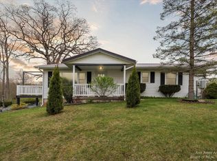 4180 Grandview Dr, Camden, MI 49232