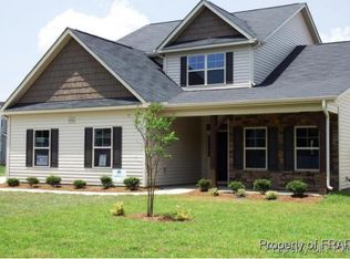 848 Pecan Grove Loop, Hope Mills, NC 28348
