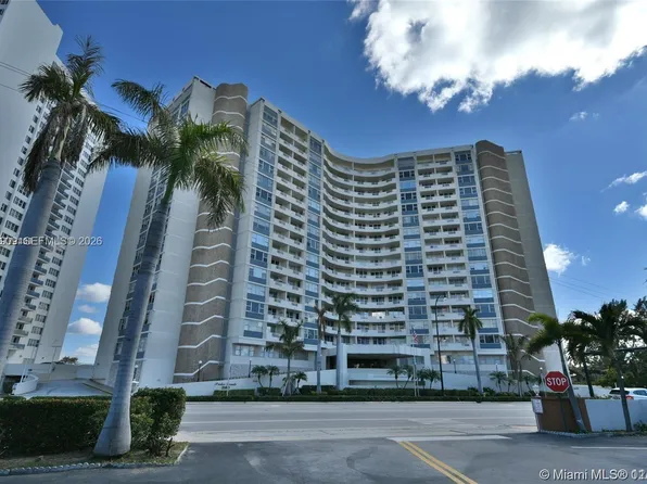 3180 S Ocean Dr, Hallandale, FL