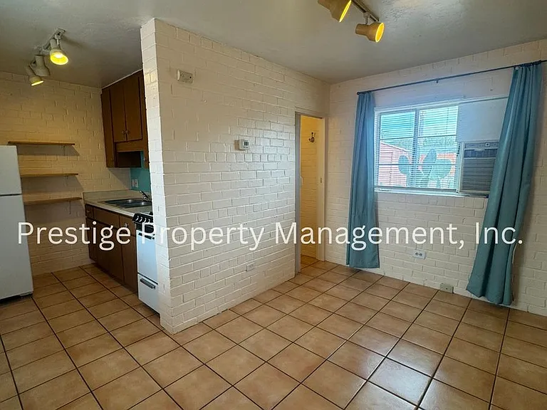 3431 E Cody St #A-E — Photo 6
