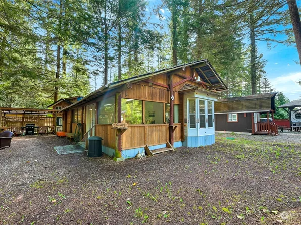 2090 Dogwood Drive, Sumas, WA 98295