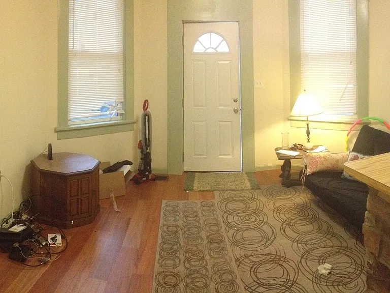 1946 Hudson Ave #2 — Photo 3