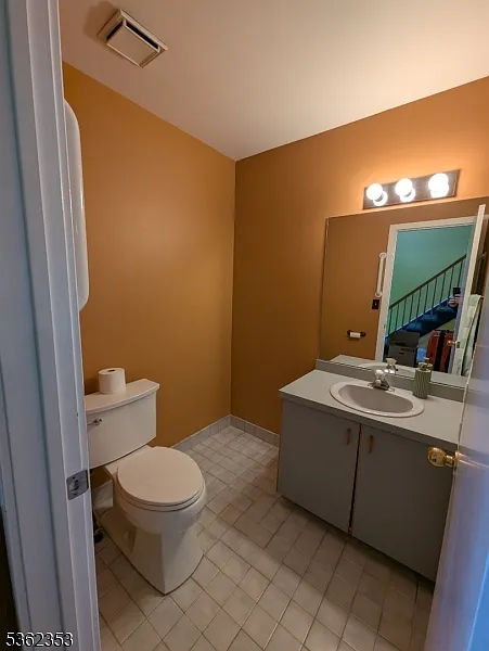 3 bed, 2.5 bath, 2993 sqft, $3,800 — Photo 3