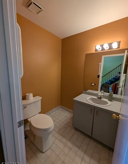 76 Stryker Ct — Photo 3