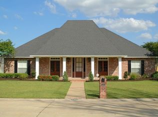 6005 Bayou Crossing Dr, Alexandria, LA 71303