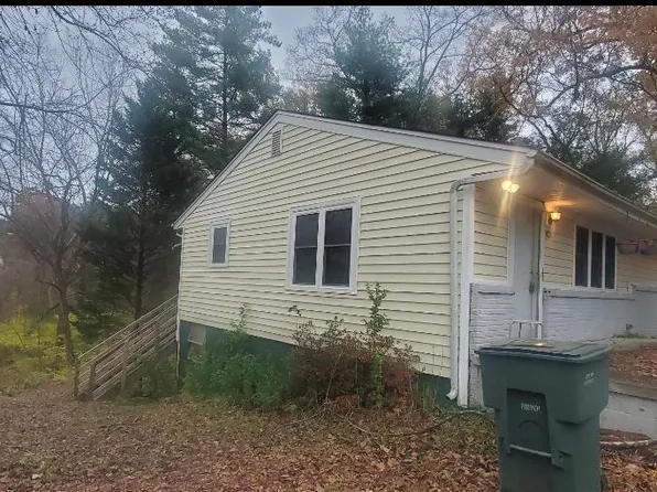 924 W Garrison Blvd, Gastonia, NC 28052