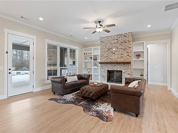 5th image of 301 Roy Morgan Rd