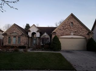 43274 Ashbury Dr, Novi, MI 48375
