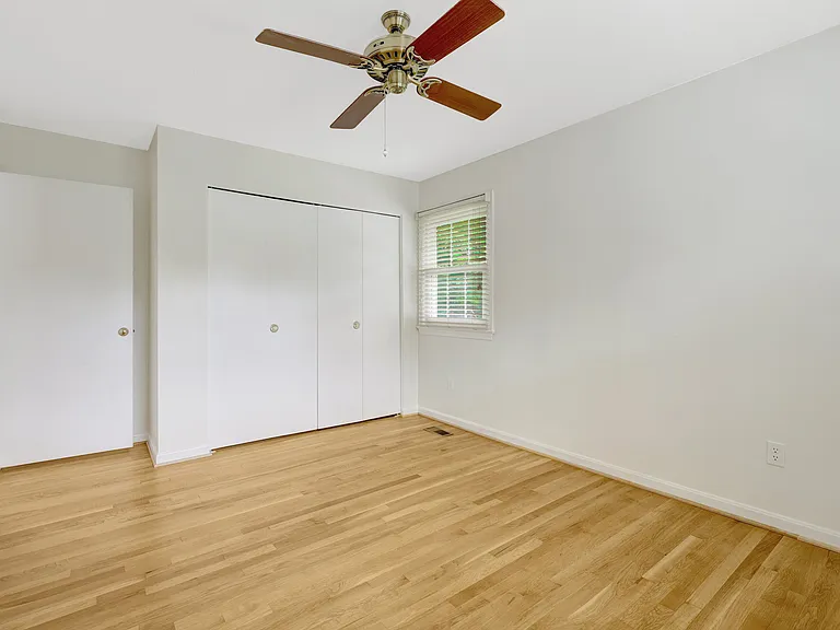 615 Kearney Ct SW — Photo 30