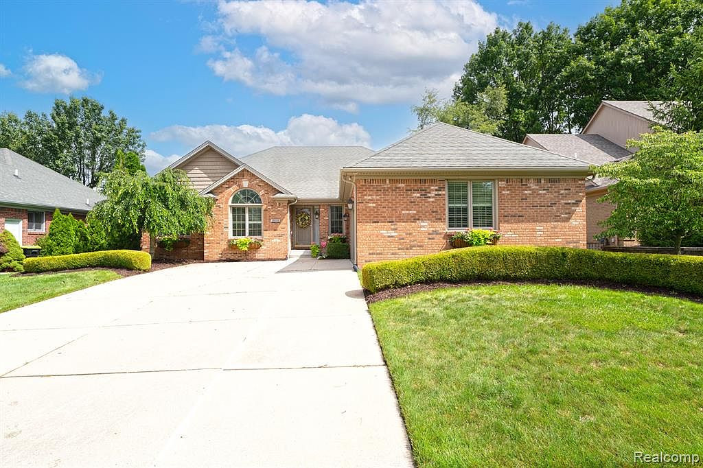 19239 Pine Cone Dr, MI 48042 Zillow