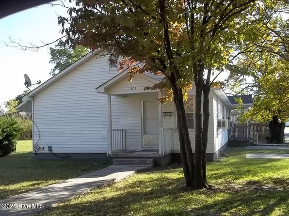 807 Ward St
