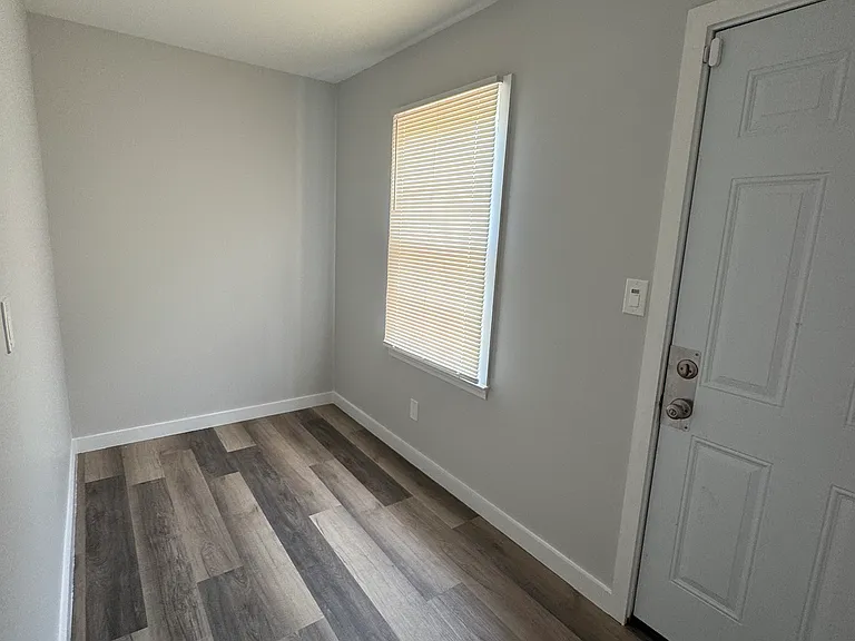 6571 Rock Springs Rd — Photo 37