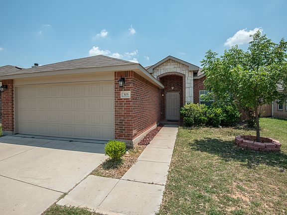5th image of 305 Fossil Bridge Dr