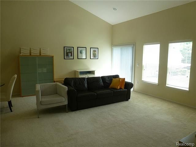 1st image of 29793 Palmer Ct #1