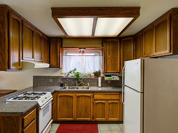 3rd image of 5501 Verde Oak Ct
