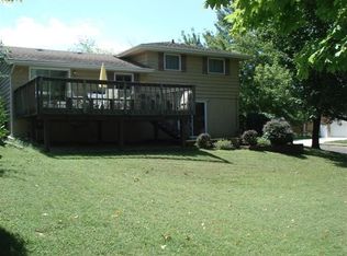 2100 Cordova Ct, Pekin, IL
