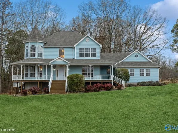 250 Tina Ln, Grant, AL 35747