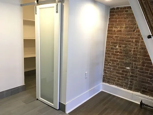 Rented by Sky Management | media 48