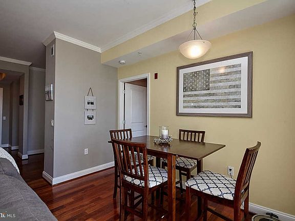 5th image of 513 W Broad St APT 612