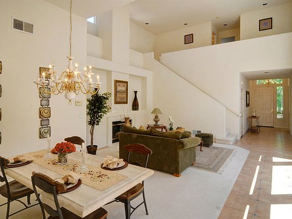 3rd image of 5861 Killarney Cir