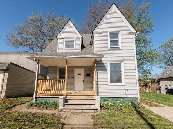 1986 W 93rd St, Cleveland, OH 44102