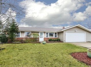 1801 Syracuse Ln, Schaumburg, IL 60193