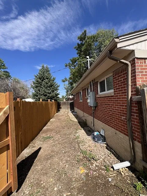 5 bed, 1706 sqft, $2,600 — Photo 3