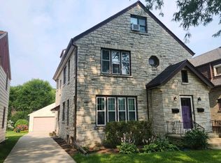 2535 N 65th St, Wauwatosa, WI 53213